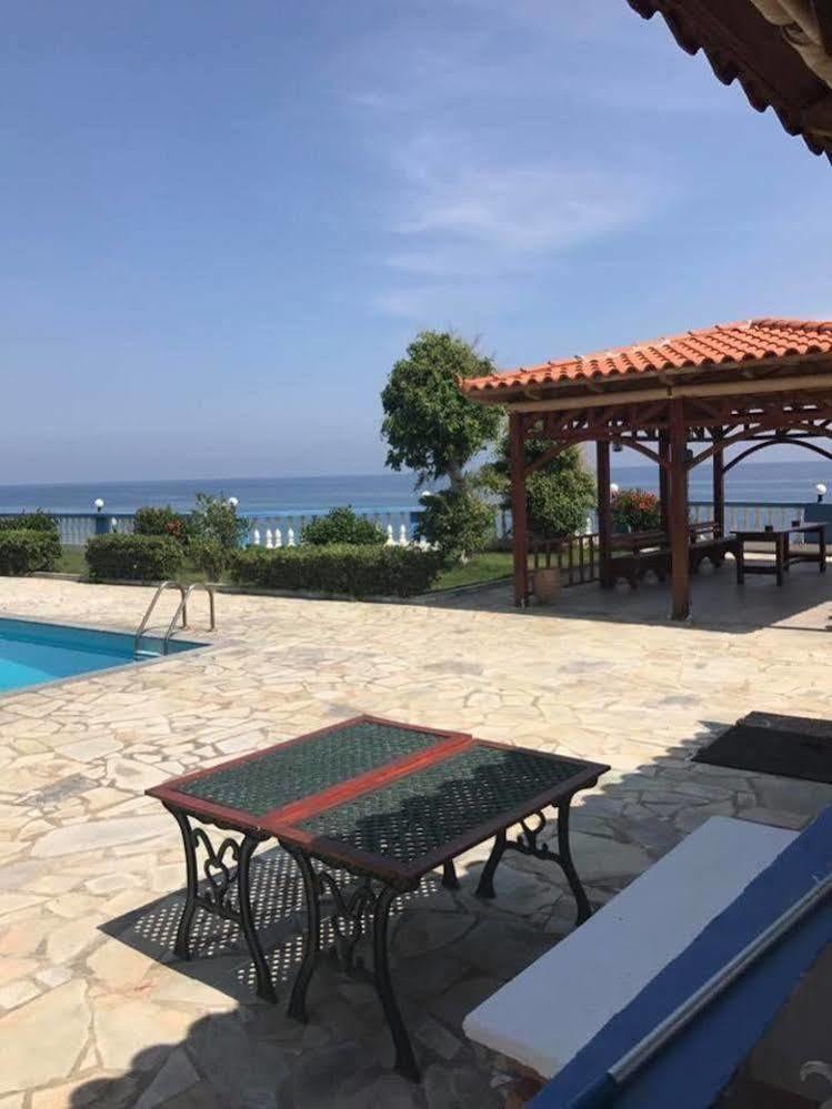 Makrýgialos Cypriana Apartments מראה חיצוני תמונה